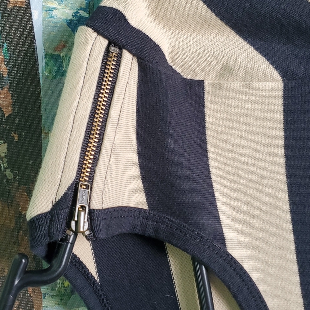 LL Bean signature structured T Shirt dress - Picture 5 of 10